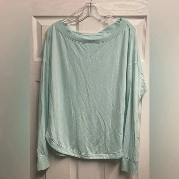 all in motion Tops - All In Motion Lightweight Athletic Top Size Large